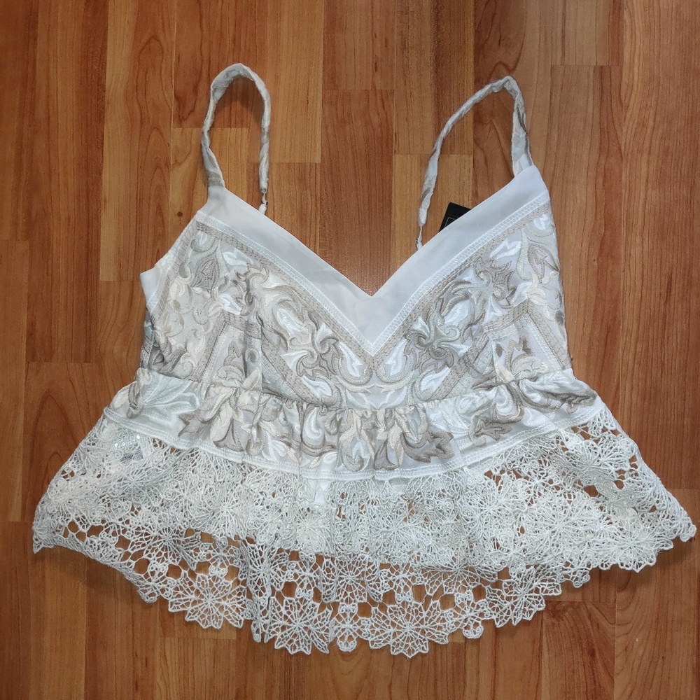 White BCBG crop tank top